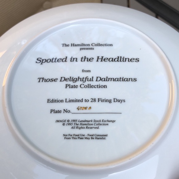 Hamilton Plates Collection- Dalmatians - dog - Picture 2 of 2